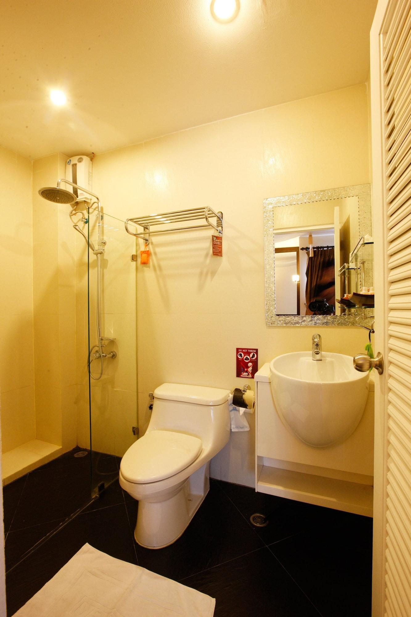 בנגקוק Mirth Sathorn Hotel מראה חיצוני תמונה