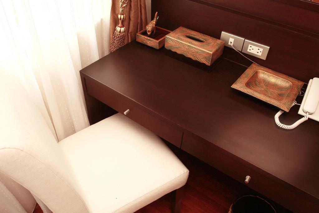 בנגקוק Mirth Sathorn Hotel מראה חיצוני תמונה